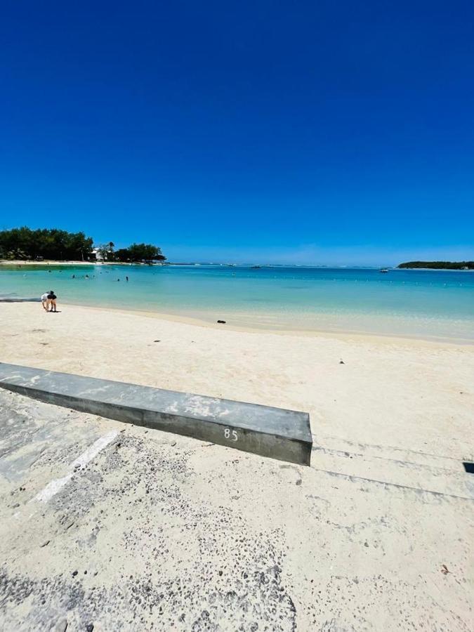 Blue * Blue Bay
